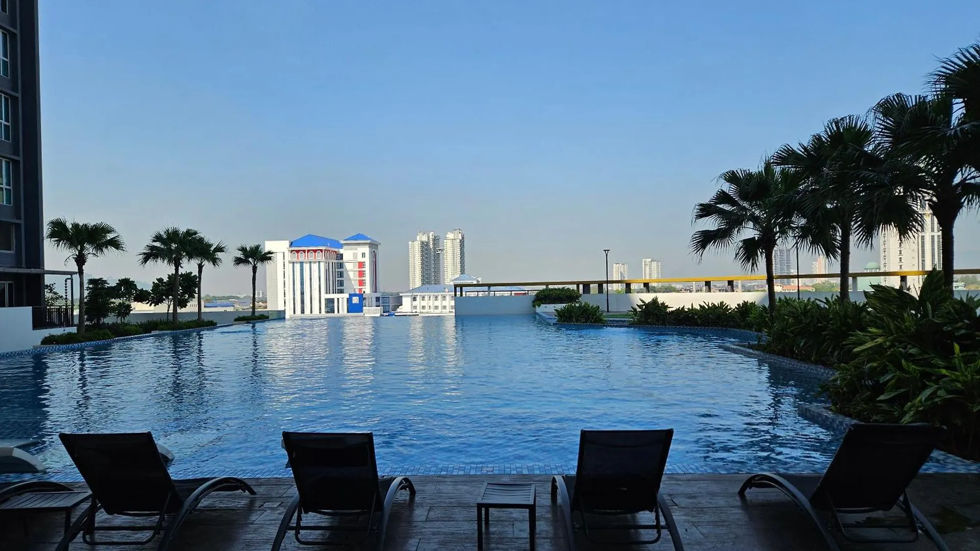 Metropol Serviced Apartment Bukit Mertajam Perda 0*,  Malásia